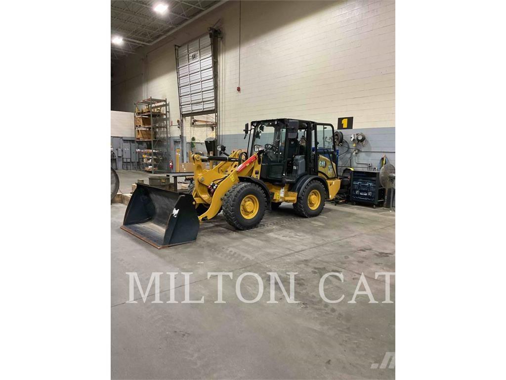 CAT 906 轮式装载机