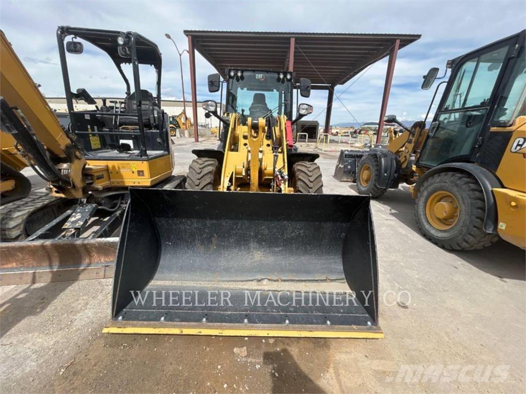 CAT 906 轮式装载机