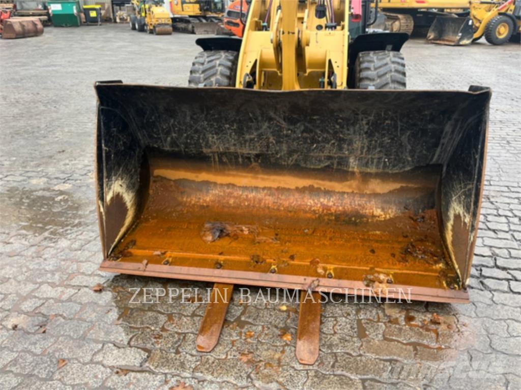 CAT 906-14 轮式装载机