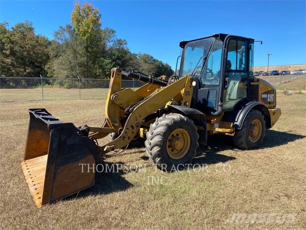 CAT 906 M 轮式装载机