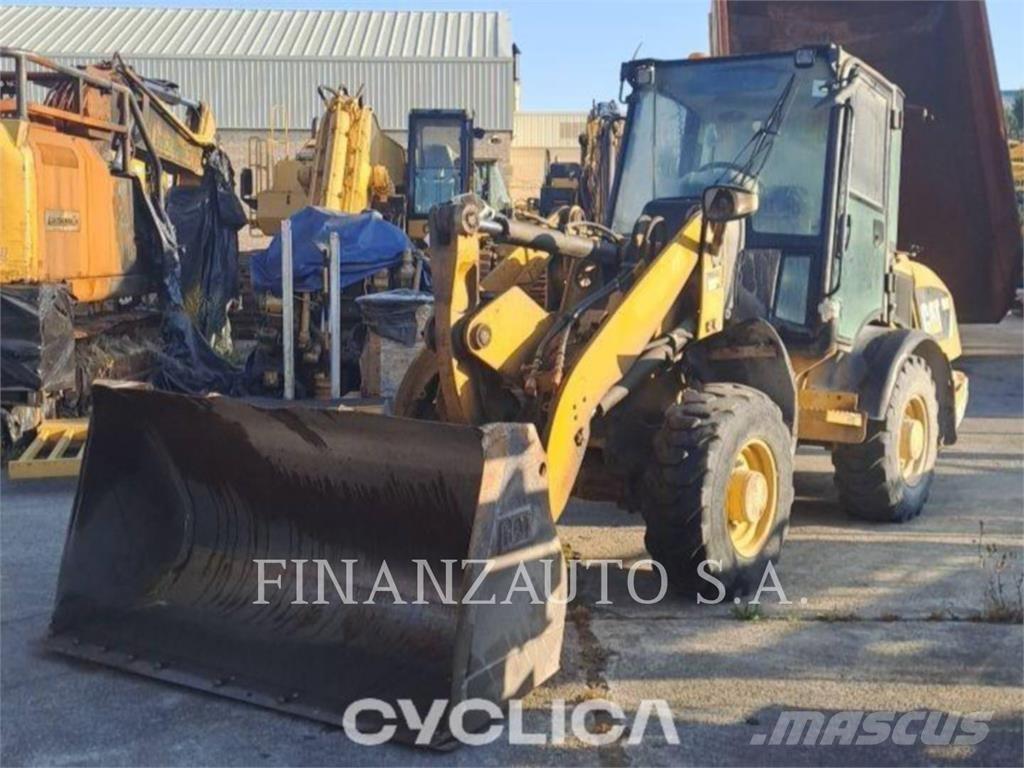 CAT 906H 轮式装载机