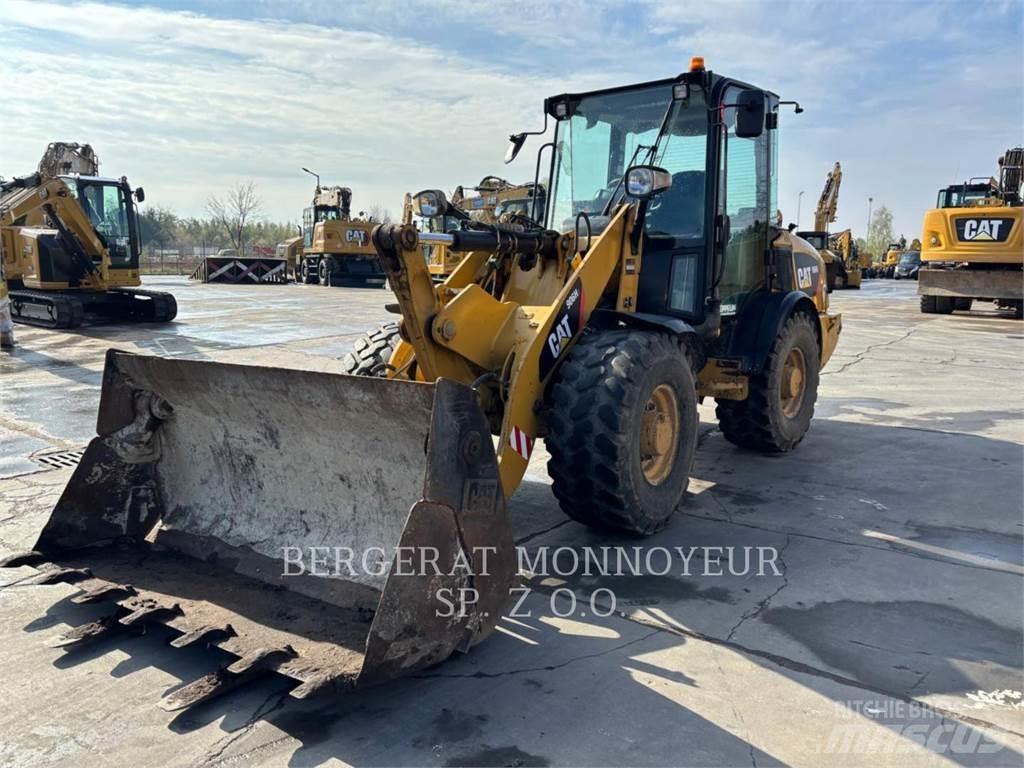 CAT 906H2 轮式装载机