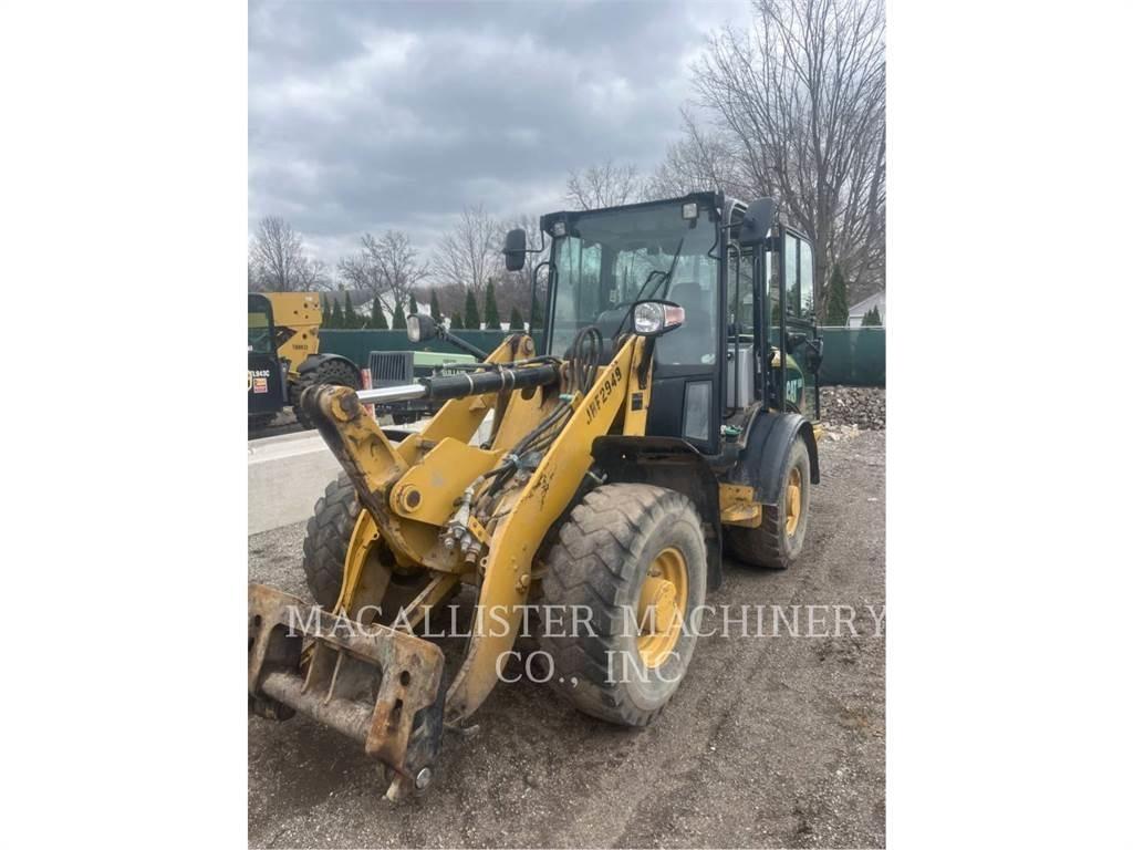 CAT 906H2 轮式装载机