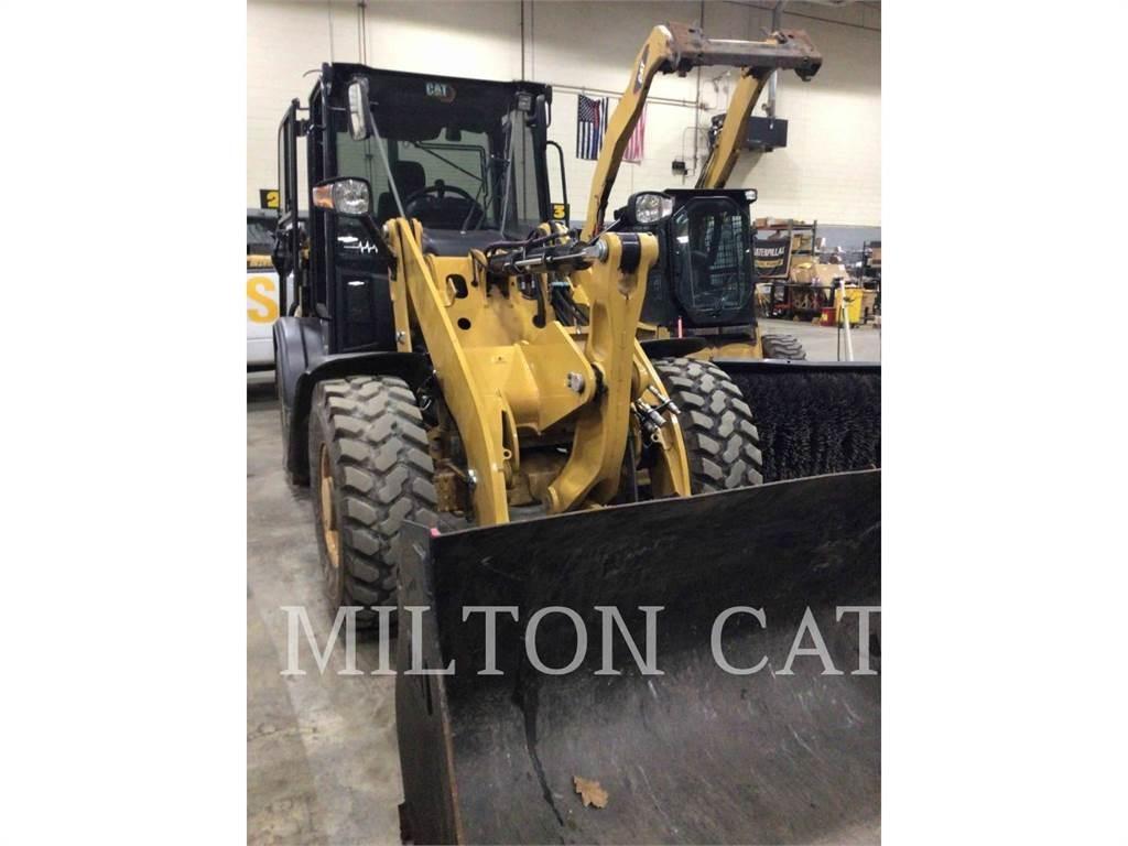 CAT 906M 轮式装载机