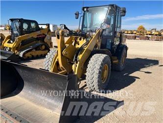 CAT 906M 轮式装载机
