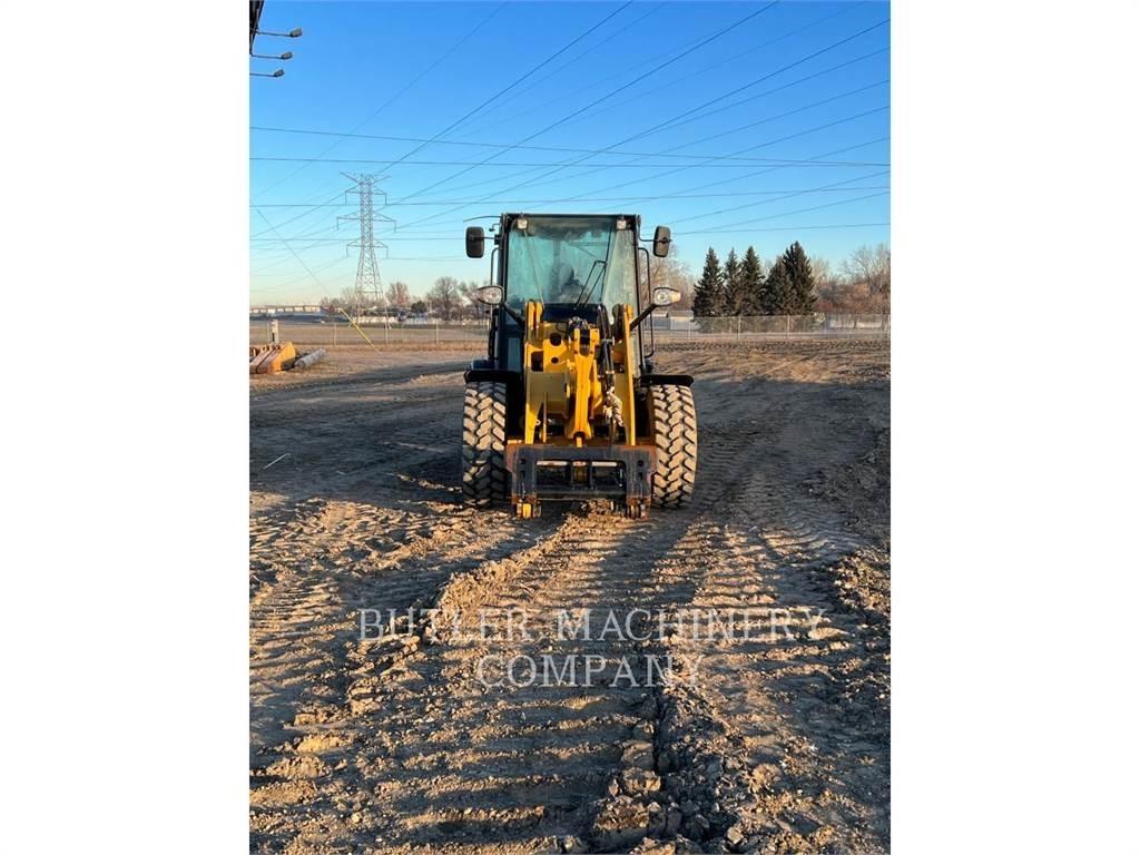 CAT 906M 轮式装载机