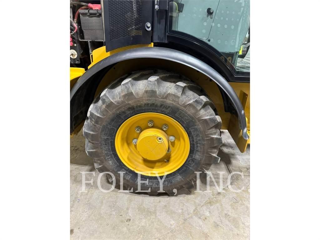 CAT 906M 轮式装载机