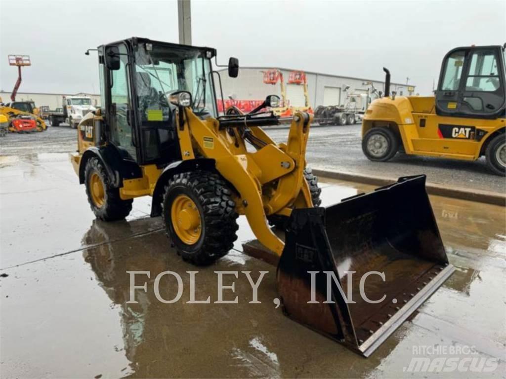 CAT 906M 轮式装载机