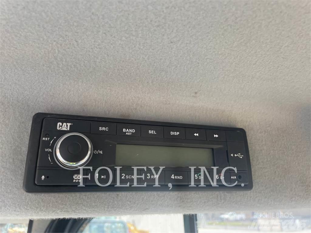 CAT 906M 轮式装载机