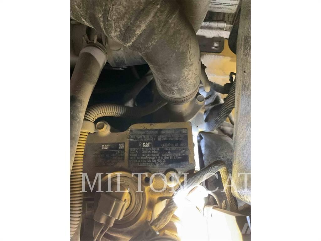 CAT 906M 轮式装载机