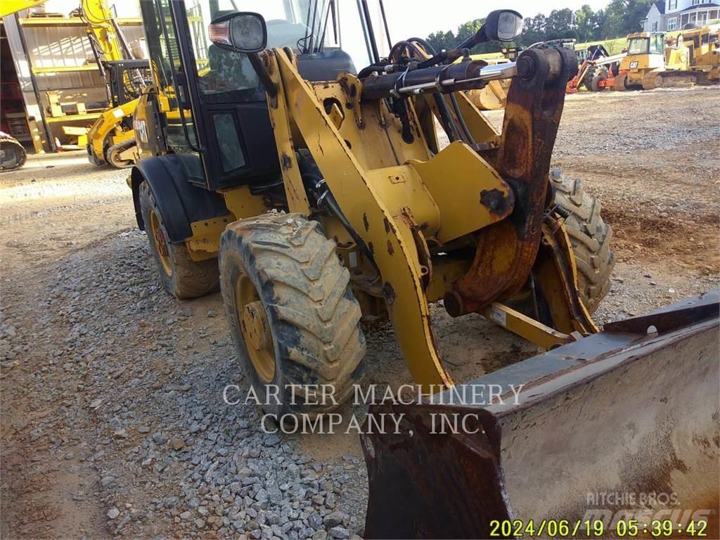 CAT 906M 轮式装载机