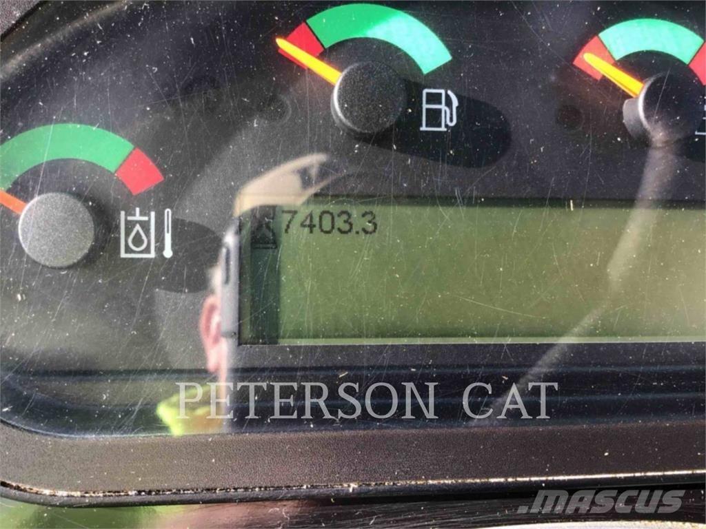 CAT 906M 轮式装载机