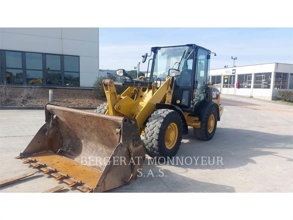 CAT 906M 轮式装载机