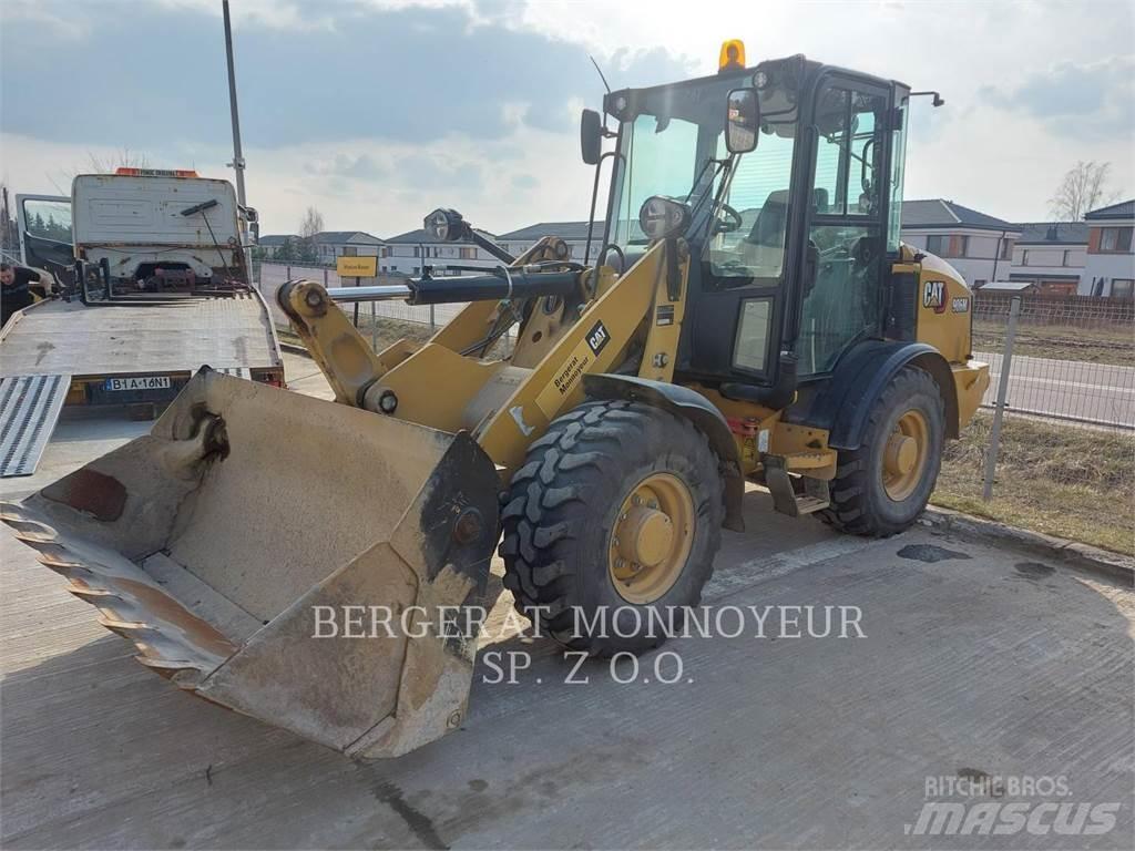 CAT 906M 轮式装载机