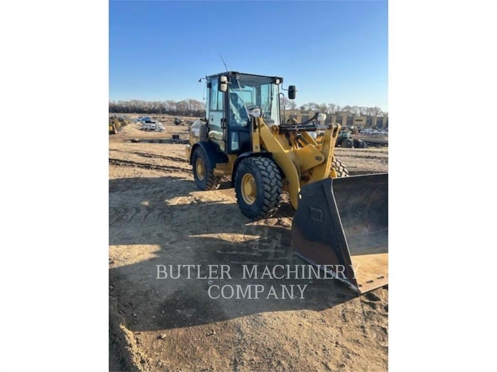 CAT 906M 轮式装载机