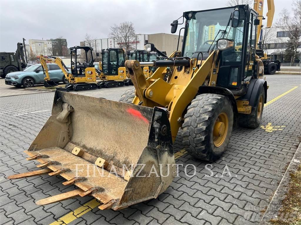 CAT 906M 轮式装载机