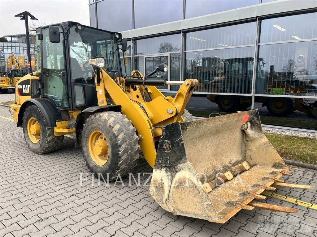 CAT 906M 轮式装载机