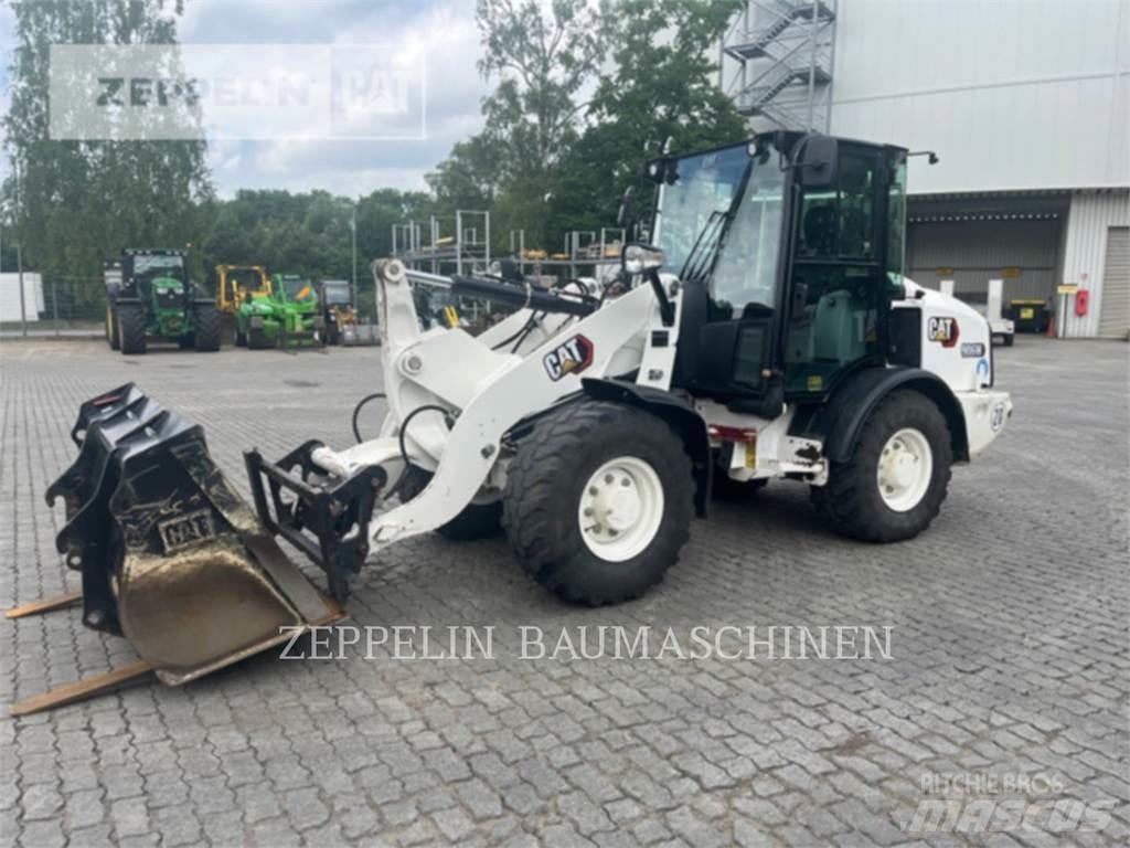 CAT 906M 轮式装载机