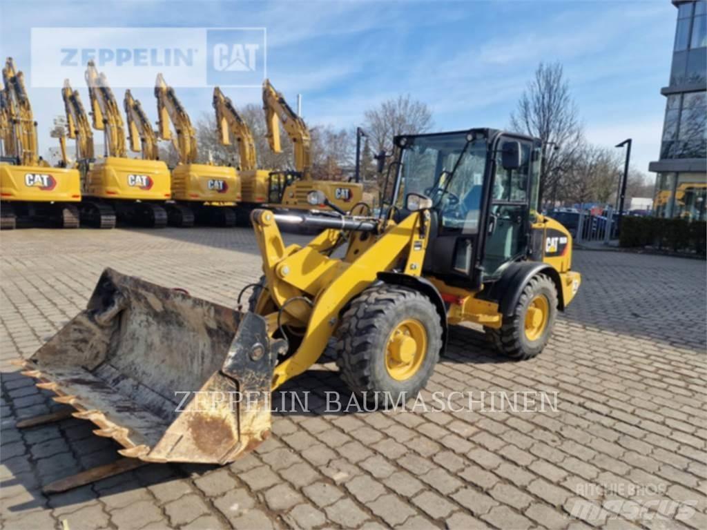 CAT 906M 轮式装载机