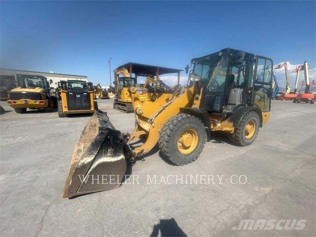 CAT 906M 轮式装载机