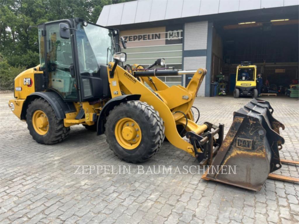 CAT 906M 轮式装载机