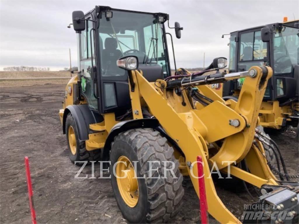 CAT 907M 轮式装载机