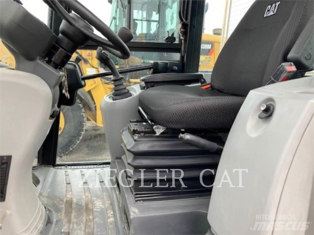CAT 907M 轮式装载机