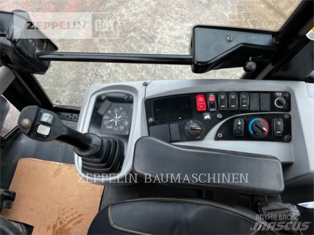 CAT 907M 轮式装载机
