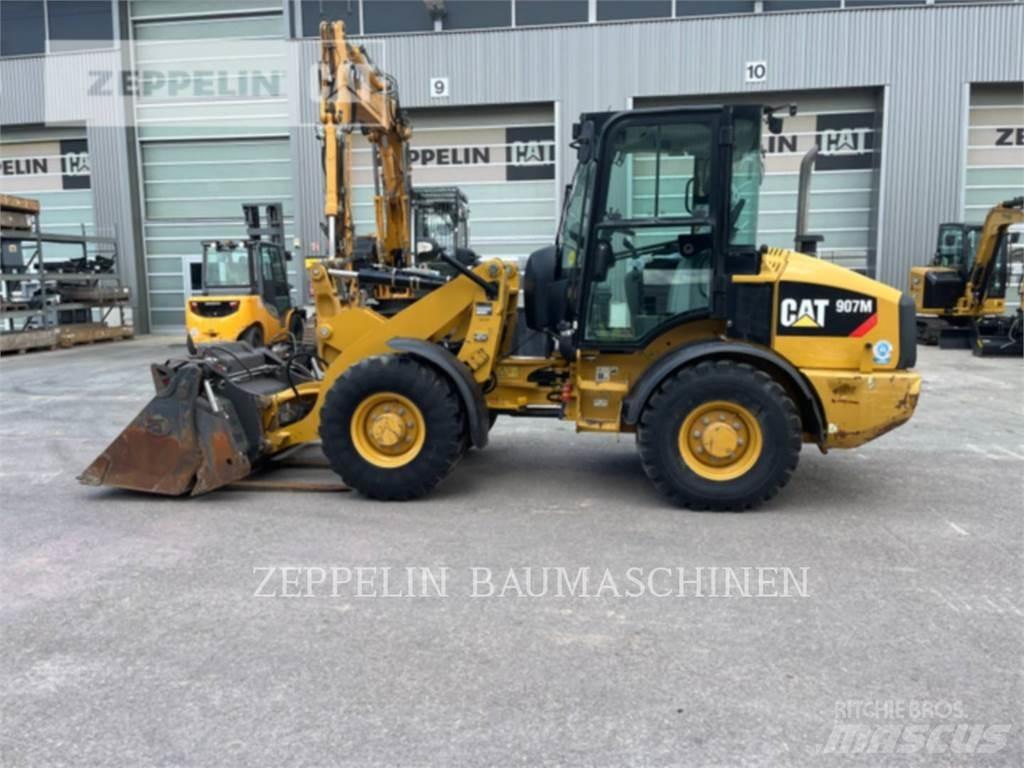 CAT 907M 轮式装载机