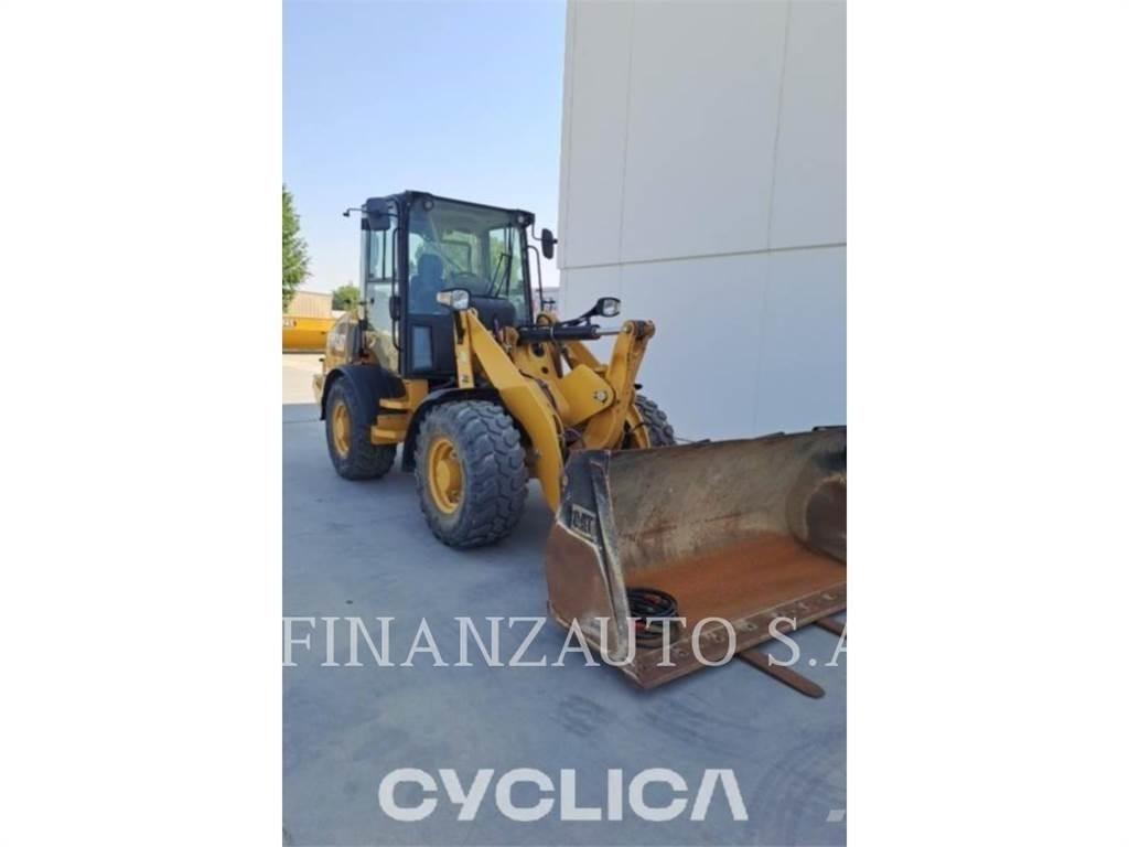 CAT 907M 轮式装载机