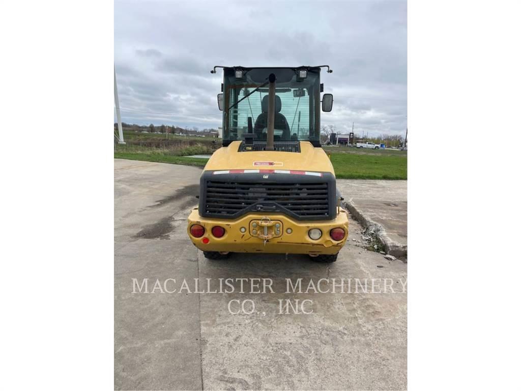 CAT 907M 轮式装载机