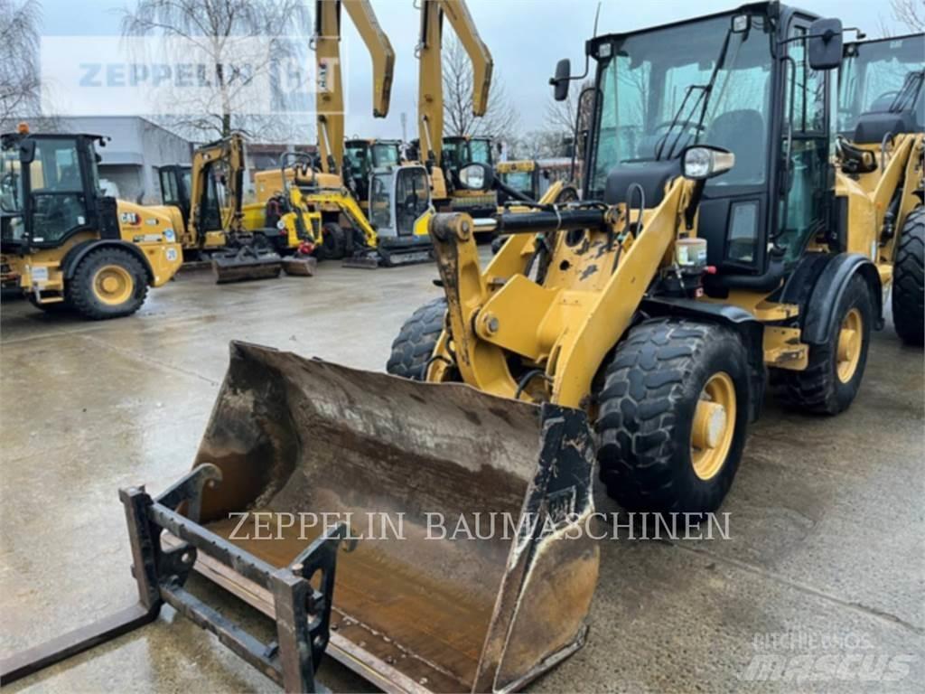 CAT 907M 轮式装载机