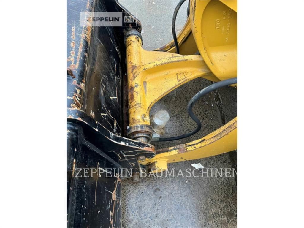 CAT 907M 轮式装载机