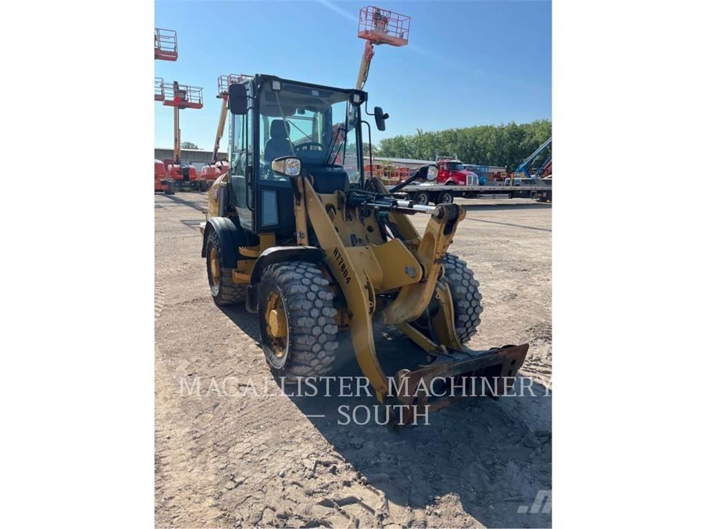 CAT 907M 轮式装载机