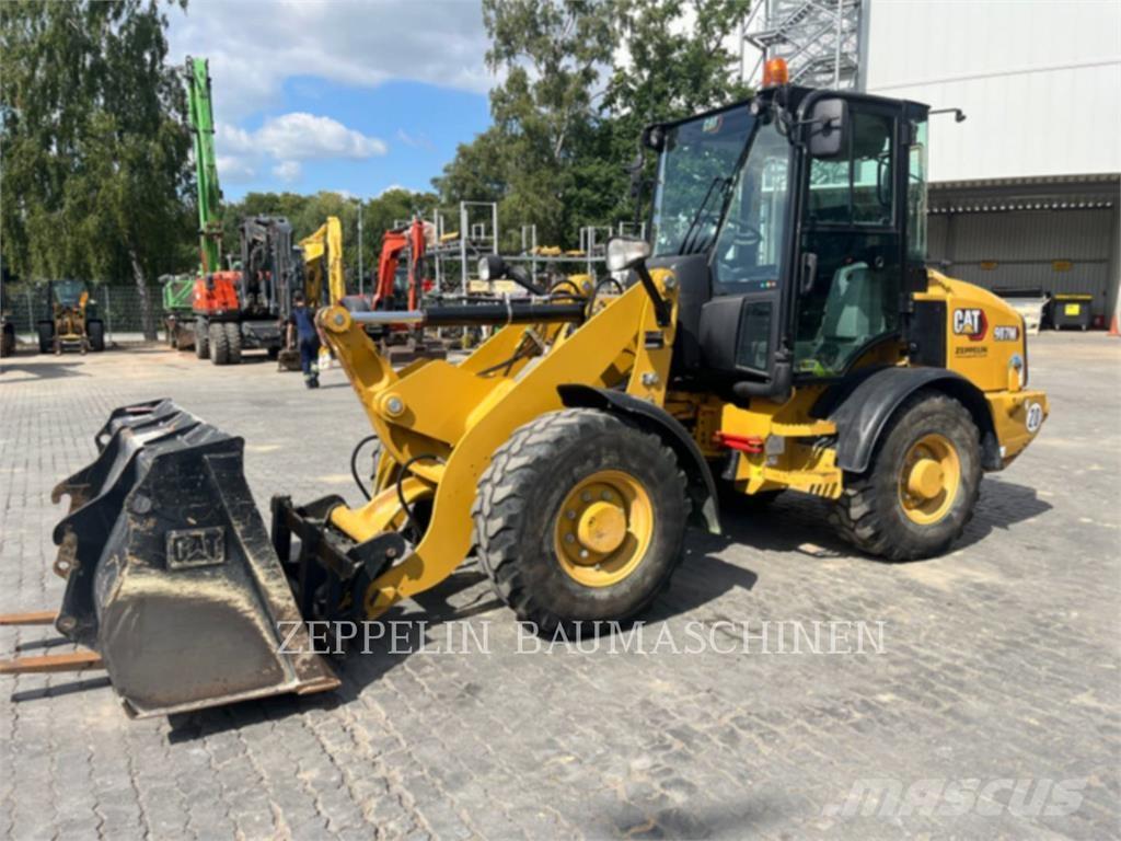 CAT 907M 轮式装载机