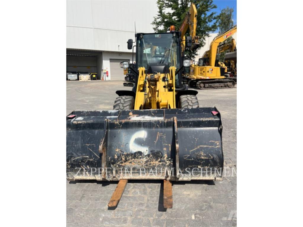 CAT 907M 轮式装载机