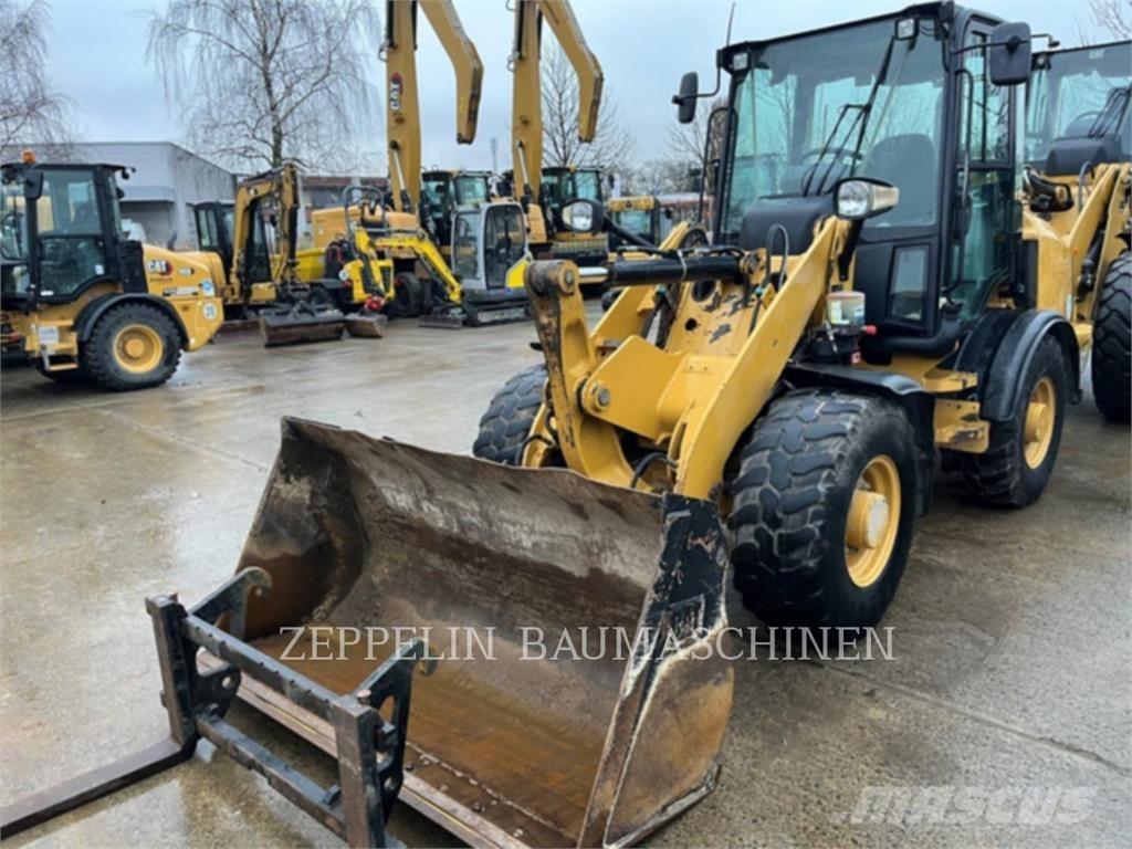 CAT 907M 轮式装载机