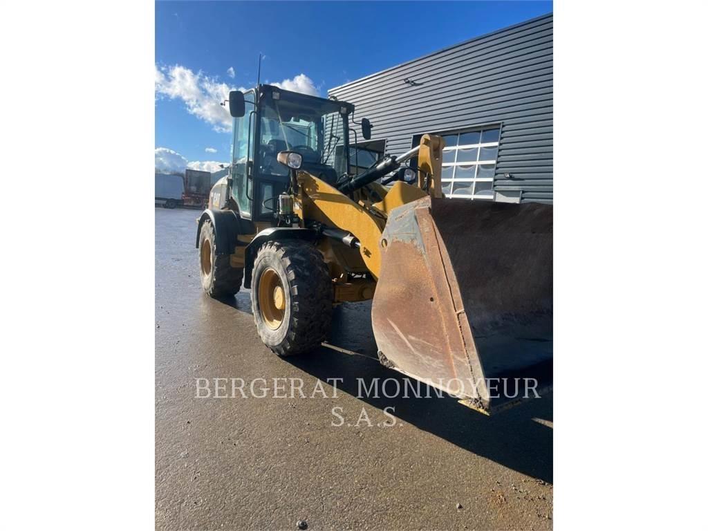 CAT 908 轮式装载机