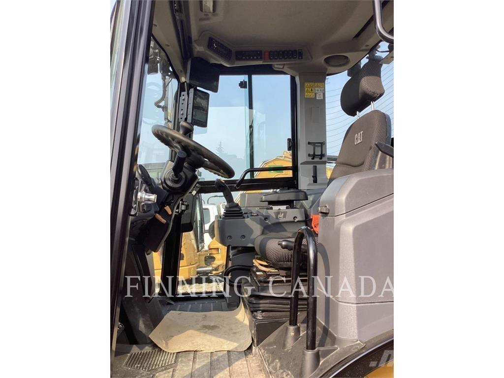 CAT 908 轮式装载机