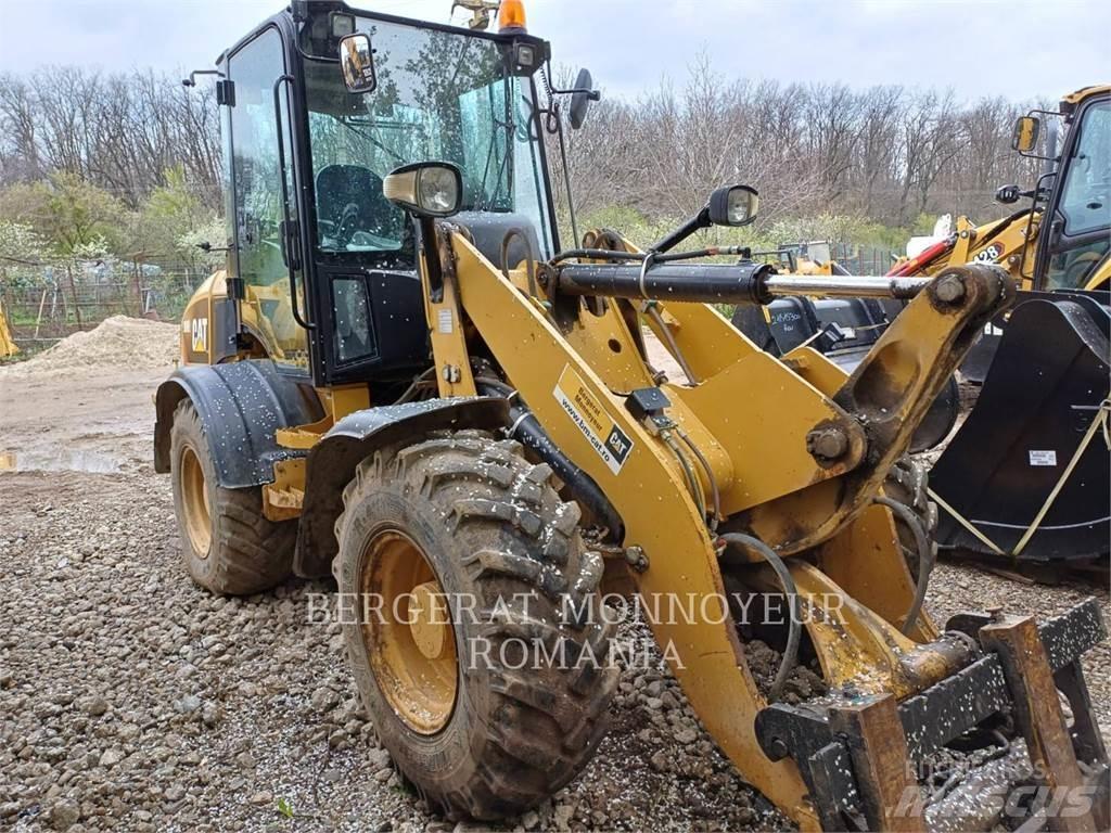 CAT 908H2 轮式装载机