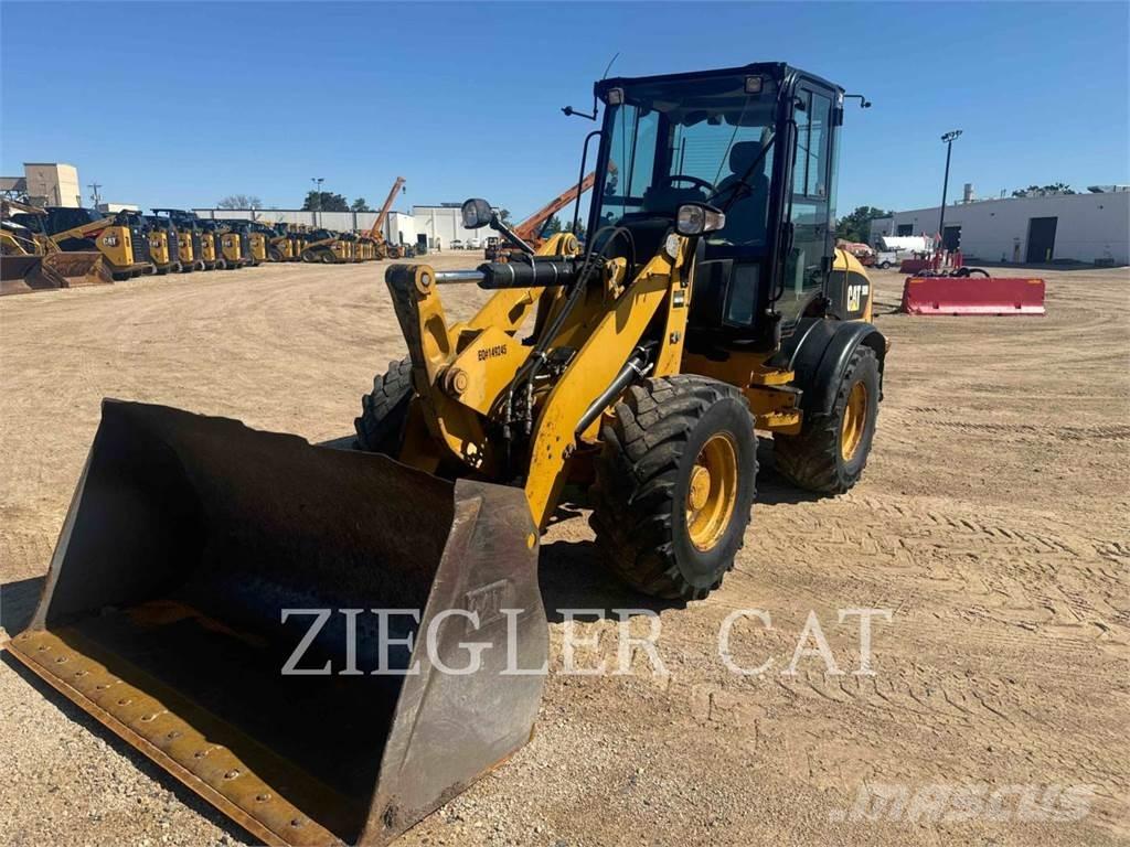 CAT 908H2 轮式装载机