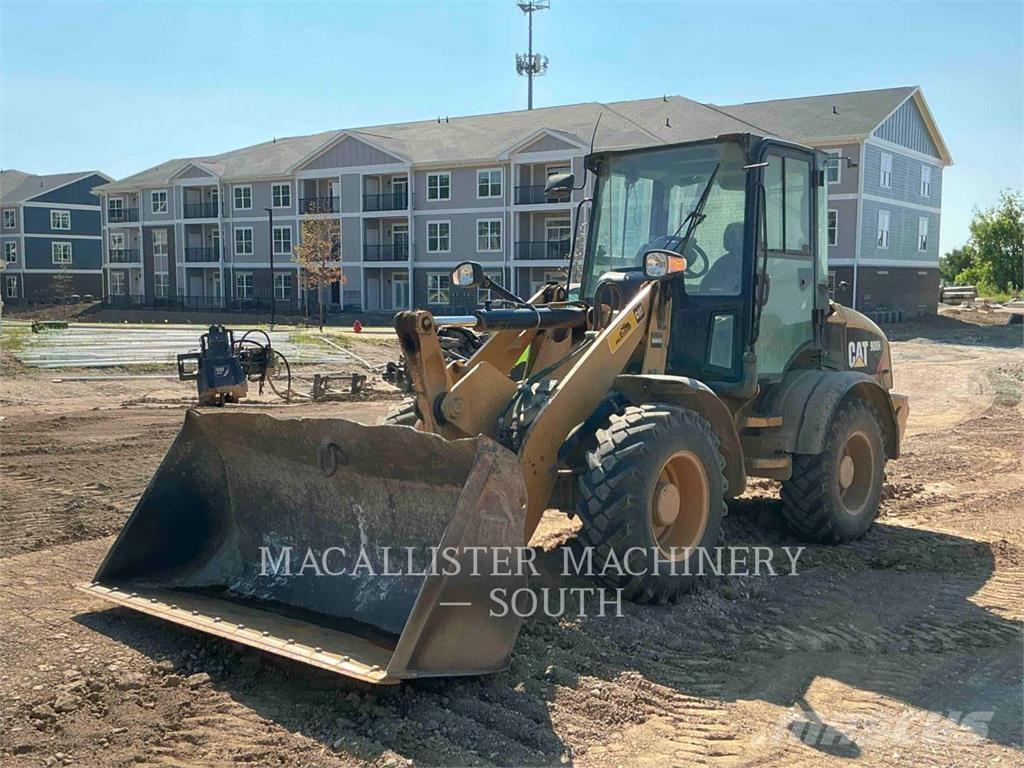 CAT 908H2 轮式装载机