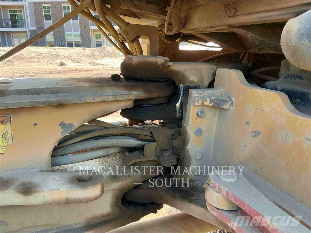 CAT 908H2 轮式装载机