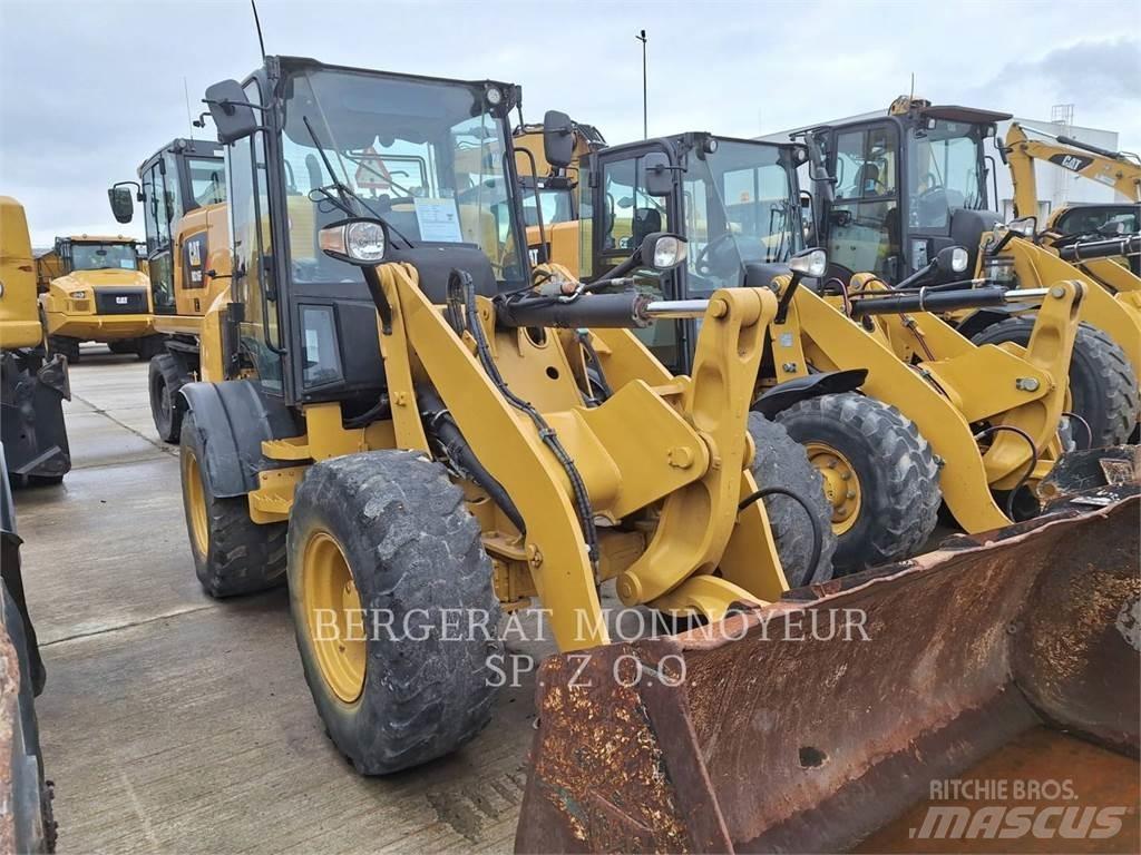 CAT 908M 轮式装载机