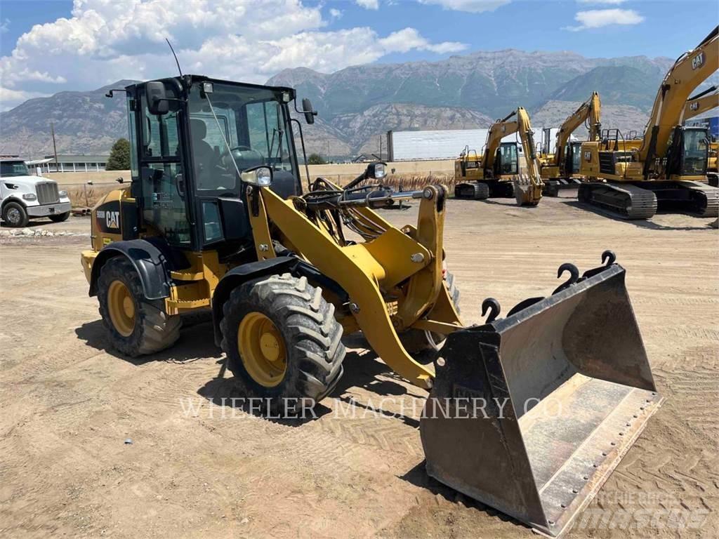 CAT 908M 轮式装载机