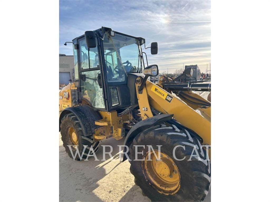 CAT 908M 轮式装载机
