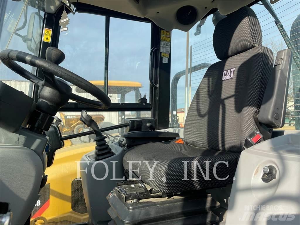 CAT 908M 轮式装载机