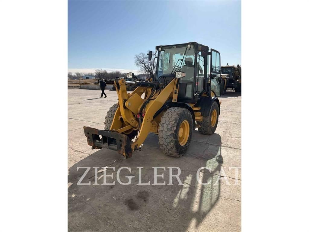 CAT 908M 轮式装载机