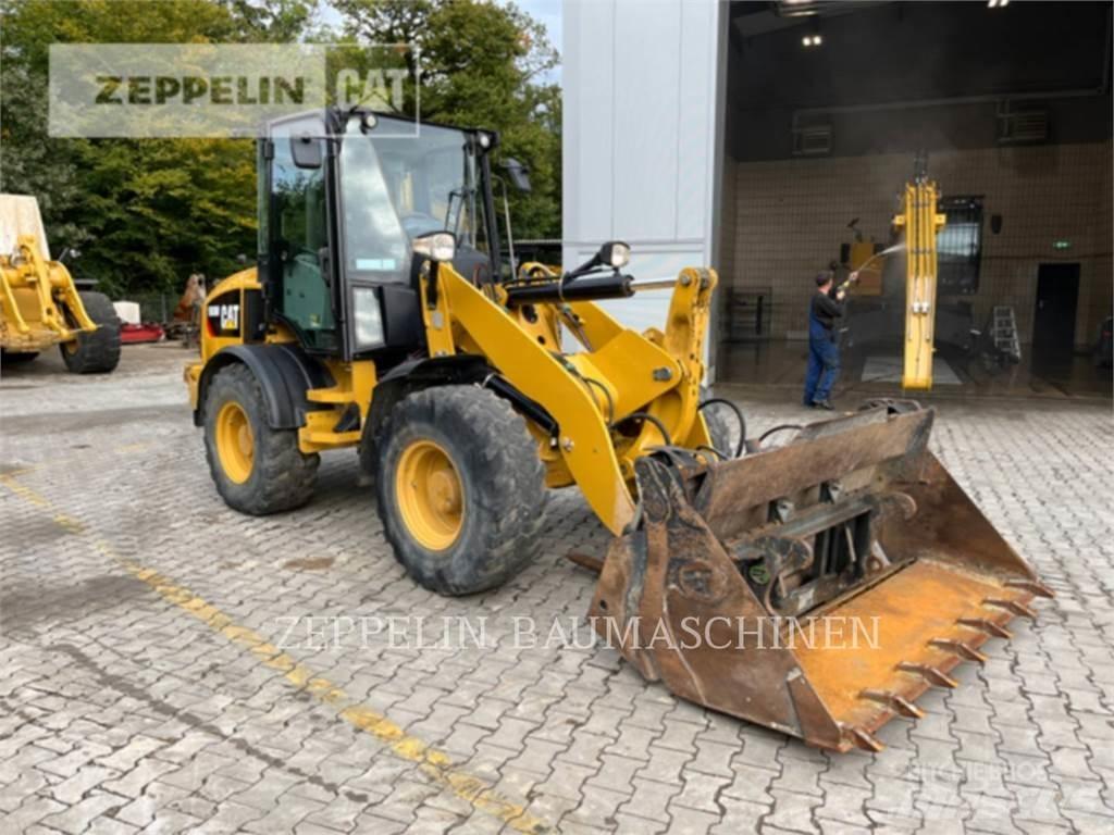 CAT 908M 轮式装载机