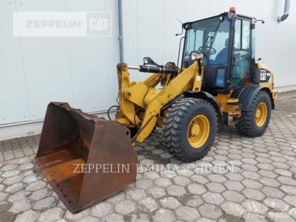 CAT 908M 轮式装载机
